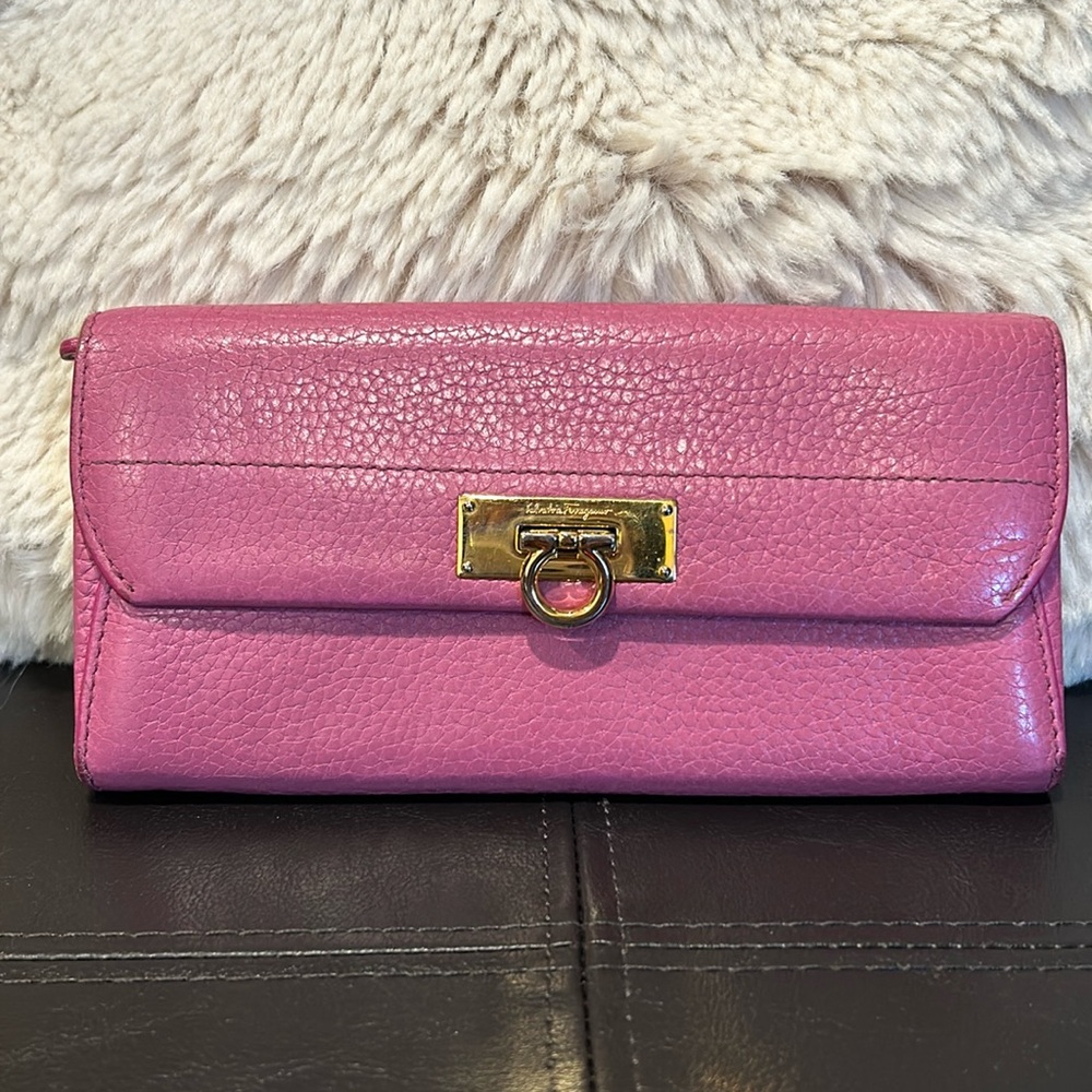 🚫SOLD🚫SOLD🚫Salvatore Ferragamo Continental Flap Wallet with COA